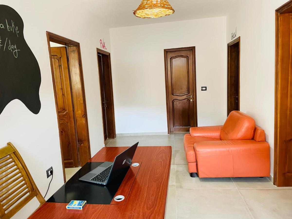 Adriatic Hostel Vlora 외부 사진