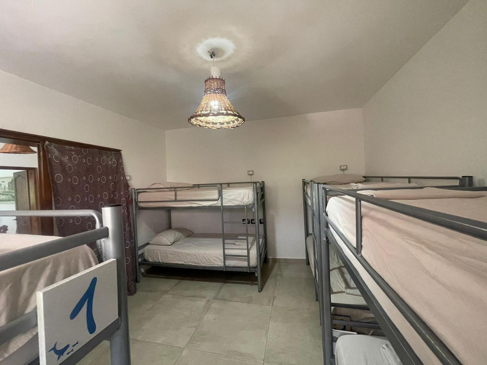 Adriatic Hostel Vlora 외부 사진